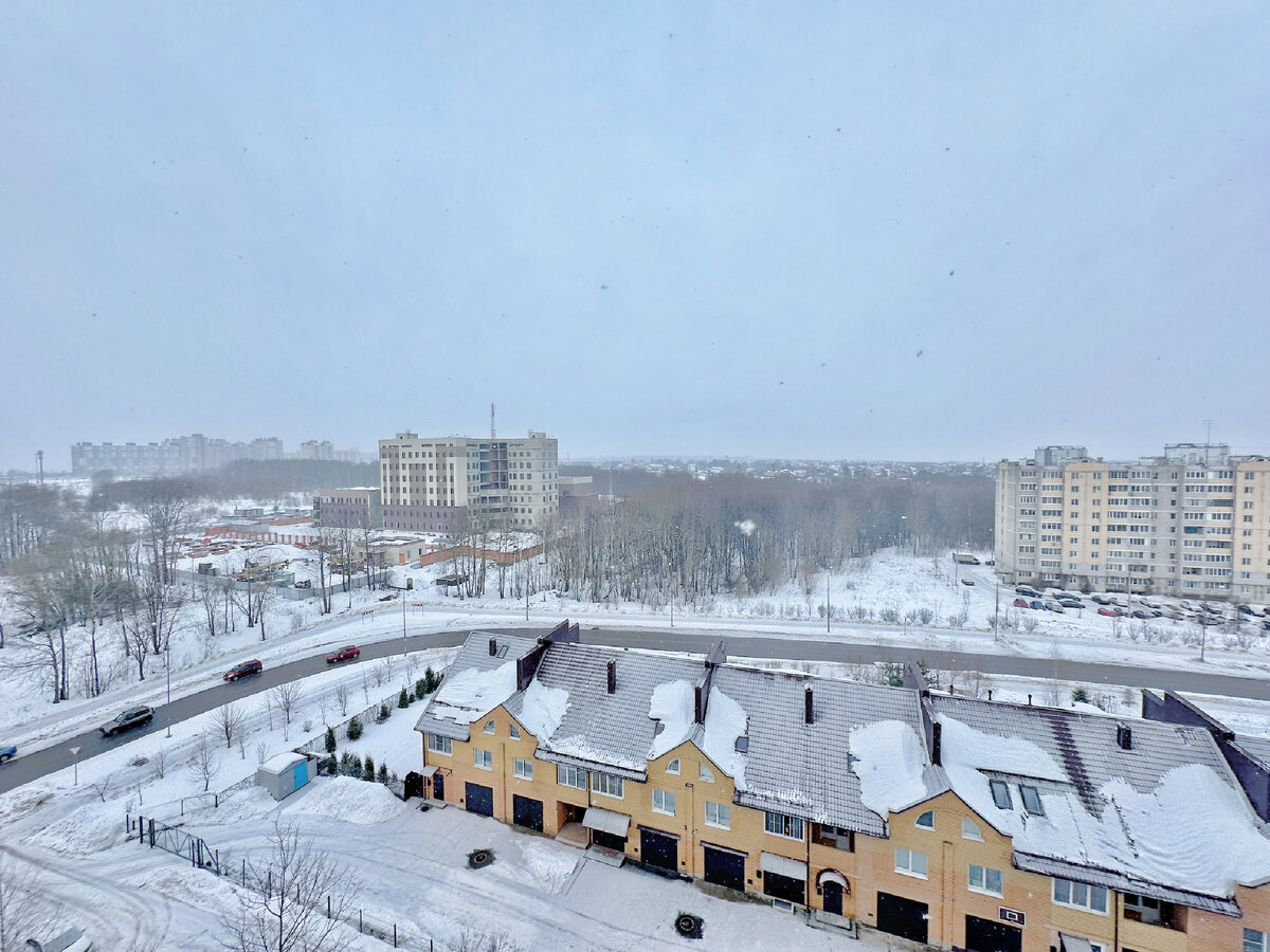 У Насти от зимней Калуги депрессия. Но летом здесь курорт. Река, зеленые леса и луга с сочным разнотравьем, сероводородные источники 