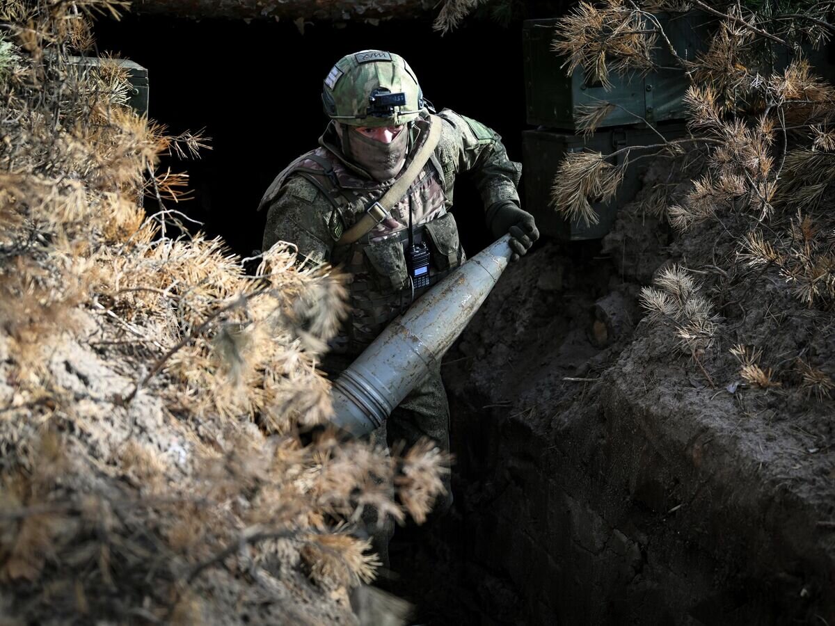    Военнослужащий ВС РФ в зоне проведения спецоперации© РИА Новости / Станислав Красильников