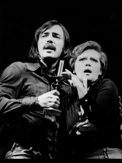 Он и Алиса Фрейндлих  в спектакле "Интервью в Буэнос-Айресе"