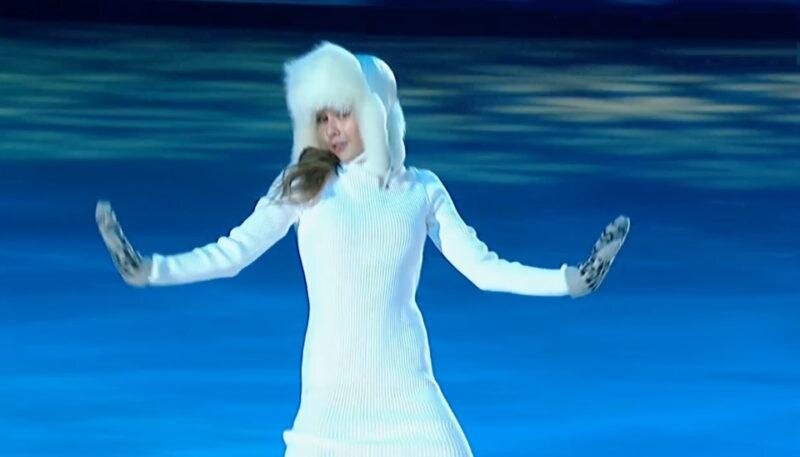     Ксения Синицына. — Снегурочка в «Простоквашино». Скриншот с видео. Ист. — Первый канал Фотография взята из открытых источников.