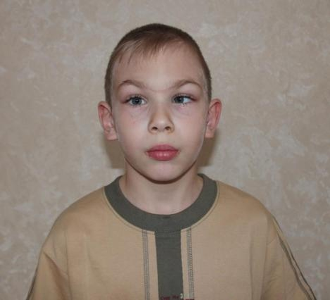 спрыгнул с дерева это предложение или словосочетание. летел на чём на паутинке какой падеж. найдите где дано. равнобедренный треугольник задачи. площадь трапеции задачи.