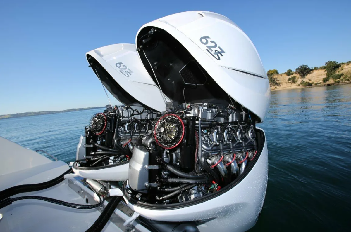 Лодочный мотор Севен Марин. Seven Marine 627sv. Лодочный мотор Севен Марин 627. Yamaha 4.4 v8.