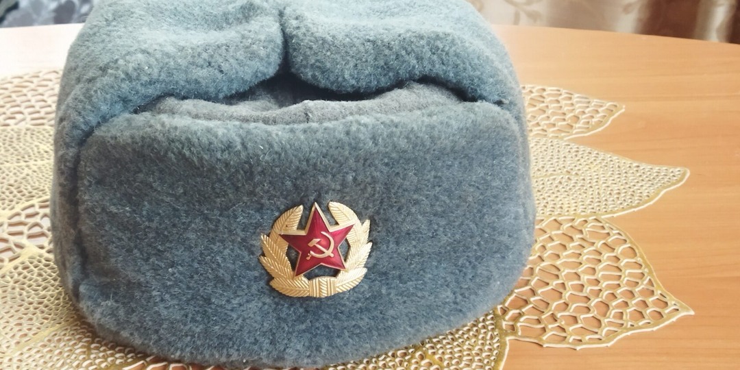 Дембельские шапки...