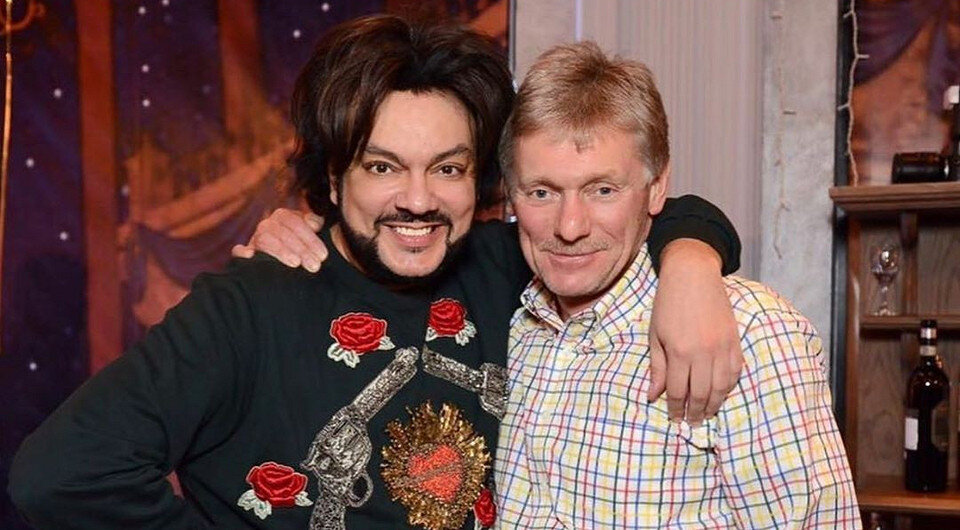 кремлевский дворец киркоров юбилей. день рождения бедроса киркорова 2022. встреча киркорова с песковым после вечеринки. лебединое озеро навка шоу. тиньков песков киркоров успенская.