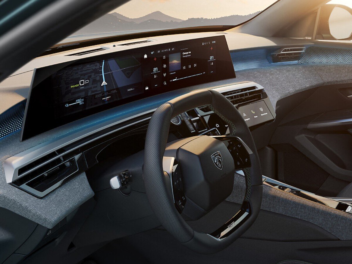    Новый интерьер Peugeot Panoramic i-Cockpit получил престижную награду