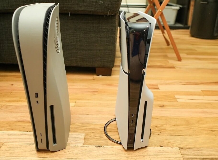 Сравнение габаритов PS 5 и PS 5 Slim с дисководом