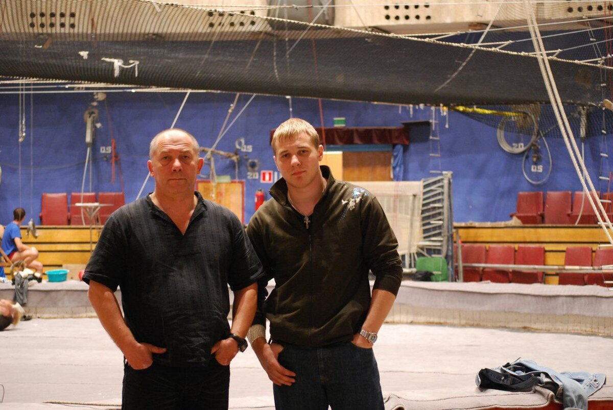 Отец и сын Головко