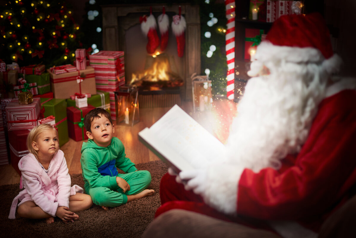 https://ru.freepik.com/free-photo/santa-claus-is-the-best-story-teller_12375467.htm#query=%D0%B4%D0%B5%D0%B4%20%D0%BC%D0%BE%D1%80%D0%BE%D0%B7%20%D1%87%D0%B8%D1%82%D0%B0%D0%B5%D1%82%20%D0%BF%D0%B8%D1%81%D1%8C%D0%BC%D0%B0&position=29&from_view=search&track=ais&uuid=d33fabf4-d8a1-43ac-9c26-5c1fe0c5e8fc