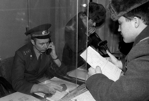    Советские милиционеры. Фото: Алексей Бойцов / РИА Новости