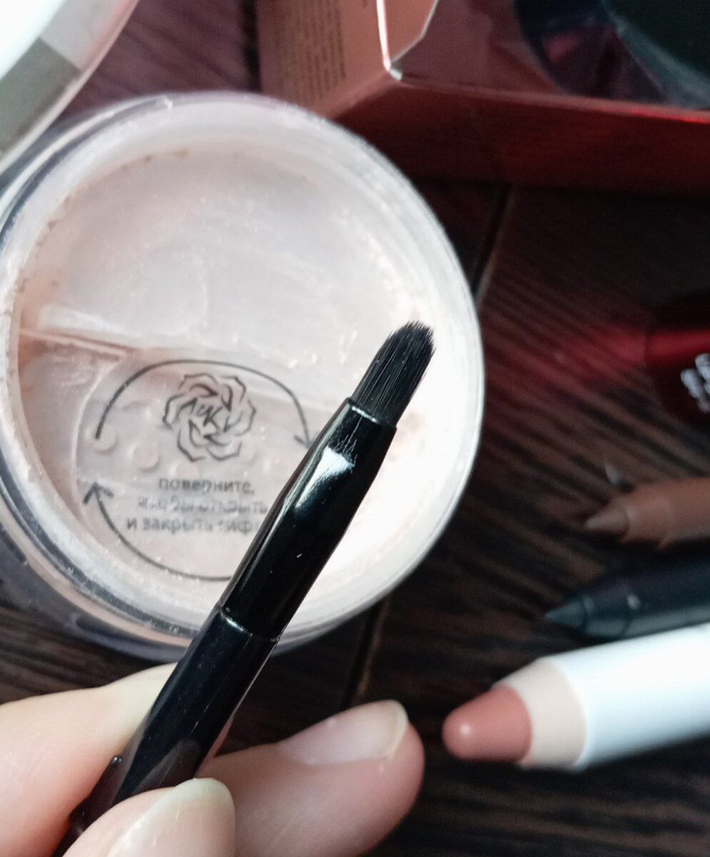 Кисточка из комплекта с подводкой Topface eyeliner instyle