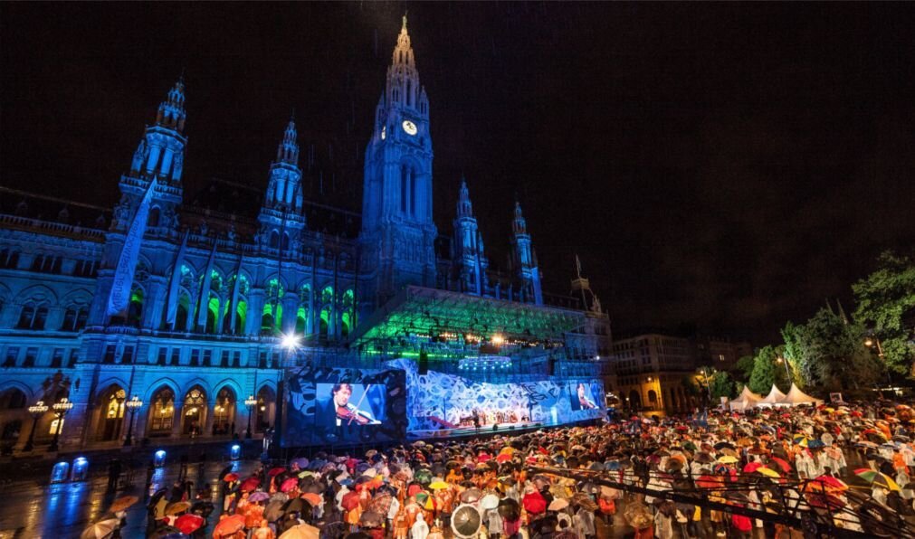 Фестиваль уличного искусства в линце. Фестивали в австрии. Wiener. Зальцбургский театральный фестиваль. Музыкальный фестиваль вербье.