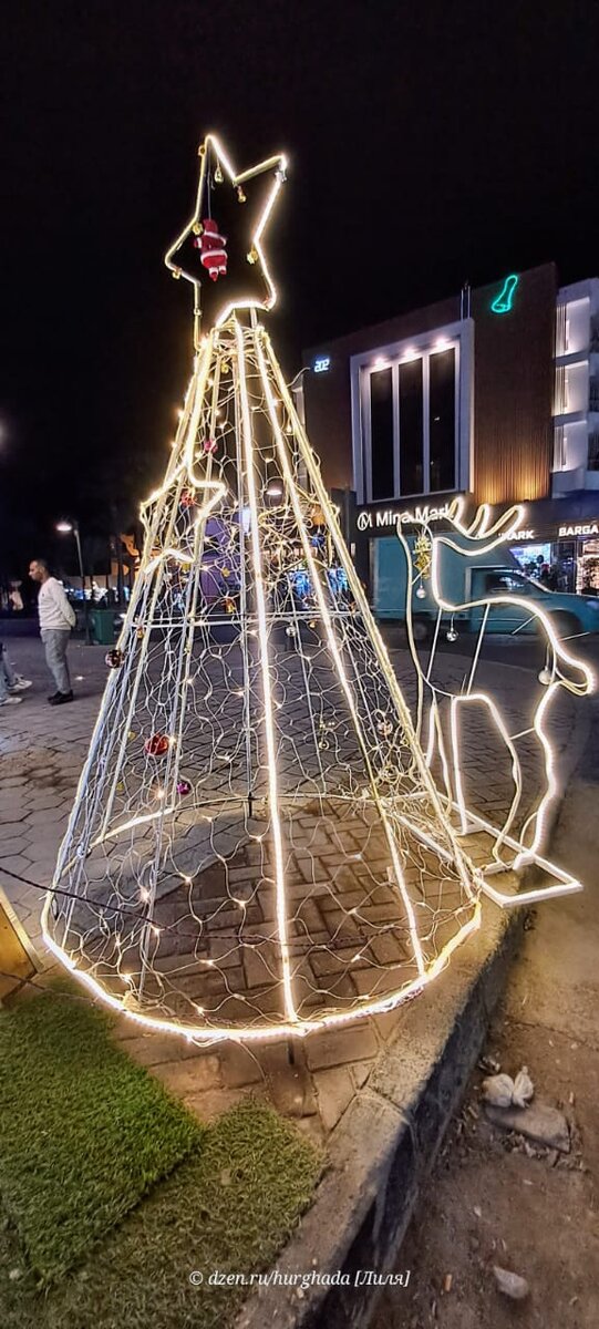 Фото автора канала для статьи на Дзен о том, как пережить развод.