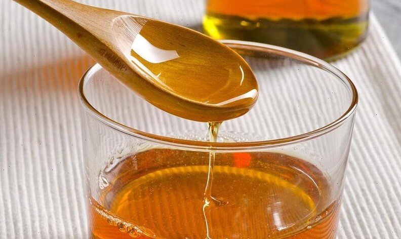 Мед сам по себе отличное средство от кашля
