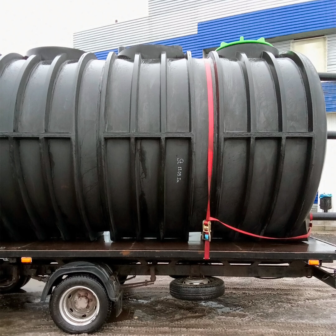 Специальные ремни для крепления будут надежно удерживать подземного емкостное оборудование большой вместимости в пути.