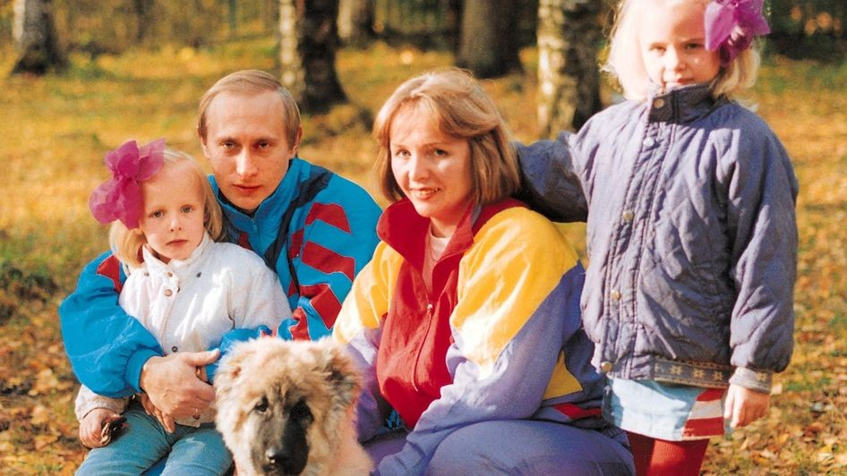 5 Photos of Vladimir Putin and His Wife Looking Miserable Together