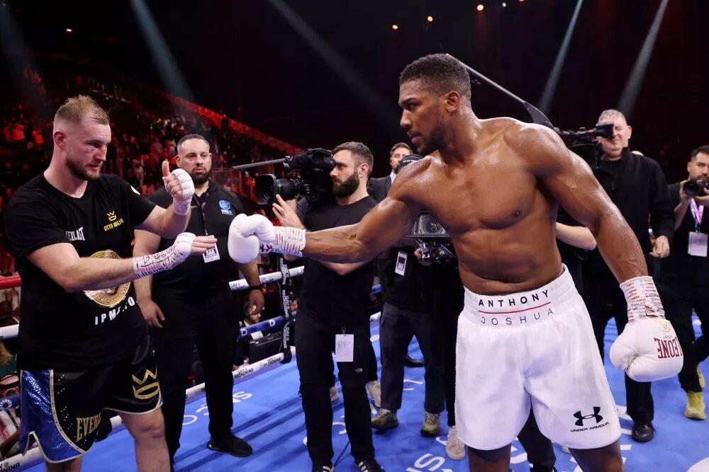 Бой усика и джошуа. Джошуа выиграл. Бой усика и джошуа. Джошуа выиграл. Джошуа выиграл.