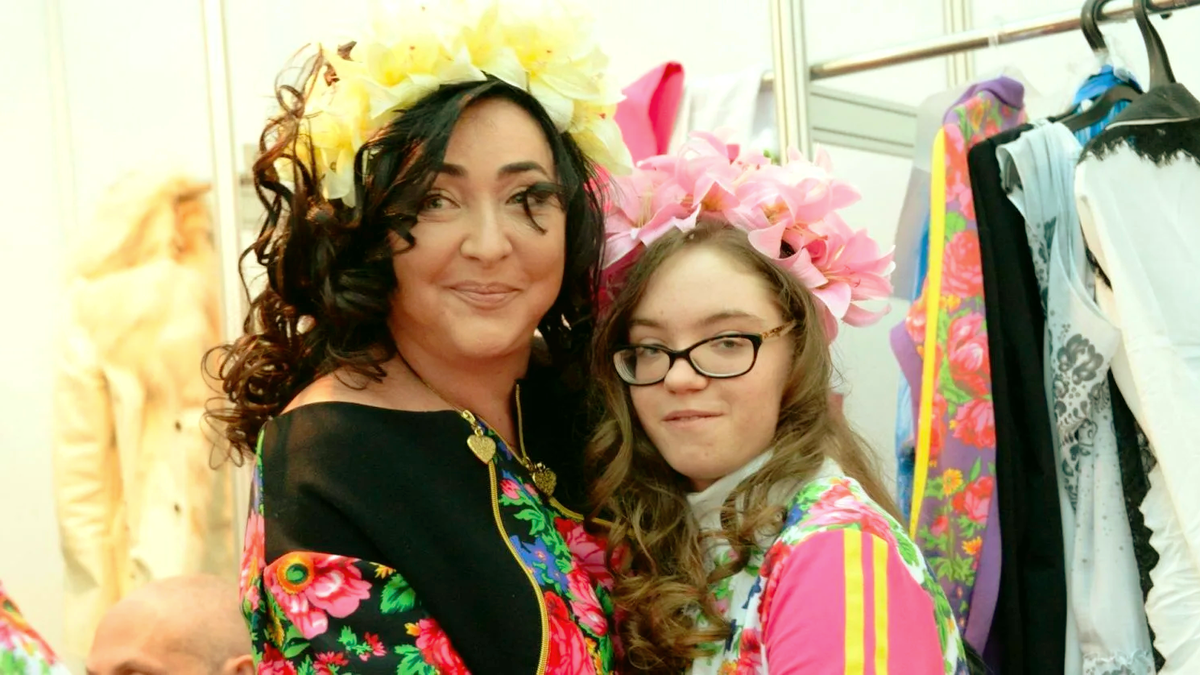 "Родилась с целым букетом проблем": Дочка Лолиты Милявской – почему ...