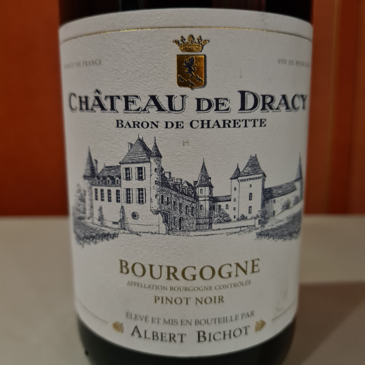 Пино Нуар "Bourgogne Pinot Noir Chateau de Dracy" 2020 от "Albert Bichot", Франция