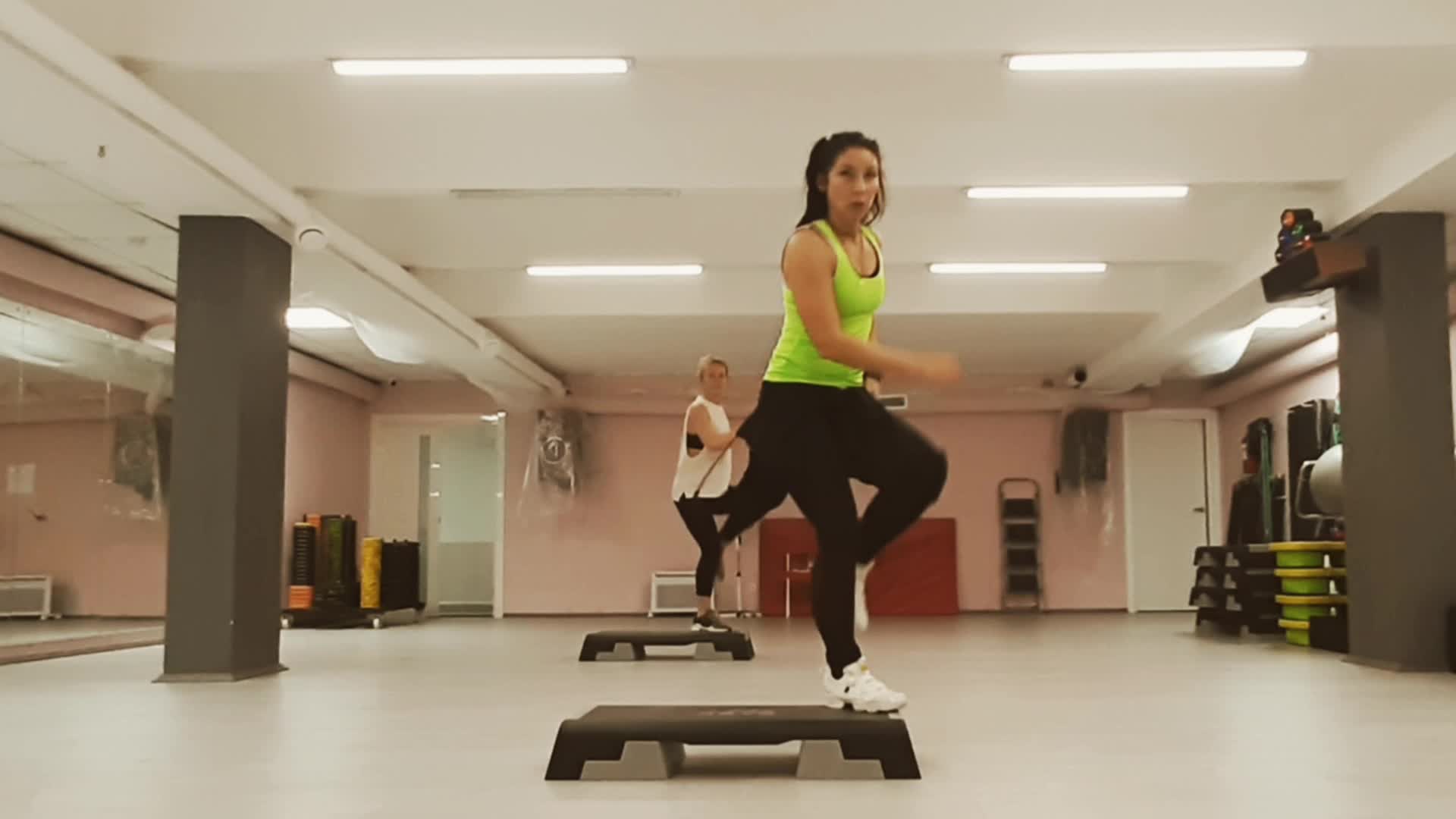 СТЕП АЭРОБИКА МОДИФИКАЦИЯ ШАГОВ / STEP AEROBICS