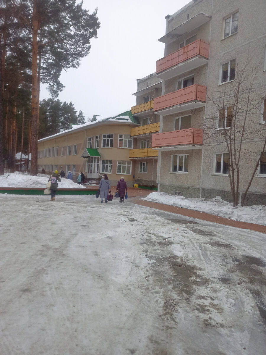 Заезд в корпус санатория Ключики, Нижний Тагил 