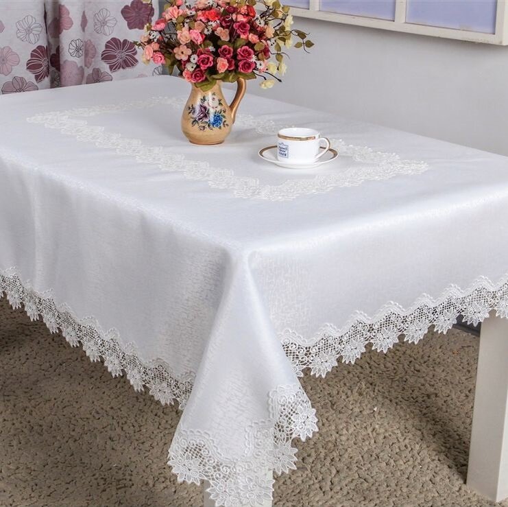 Скатерть "Karven" Жаккард с гипюром белый 