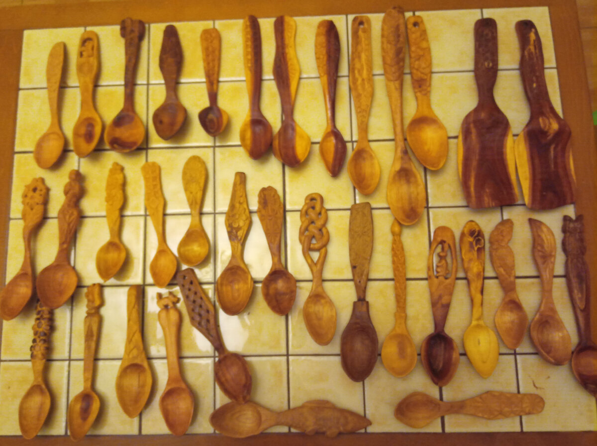 А это часть ложек за прошедший 2023 год