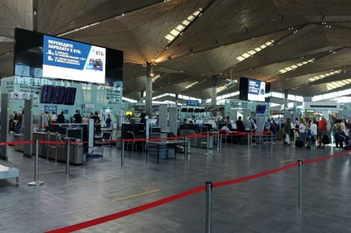    В аэропорту Салехарда появится бесплатная краткосрочная парковка