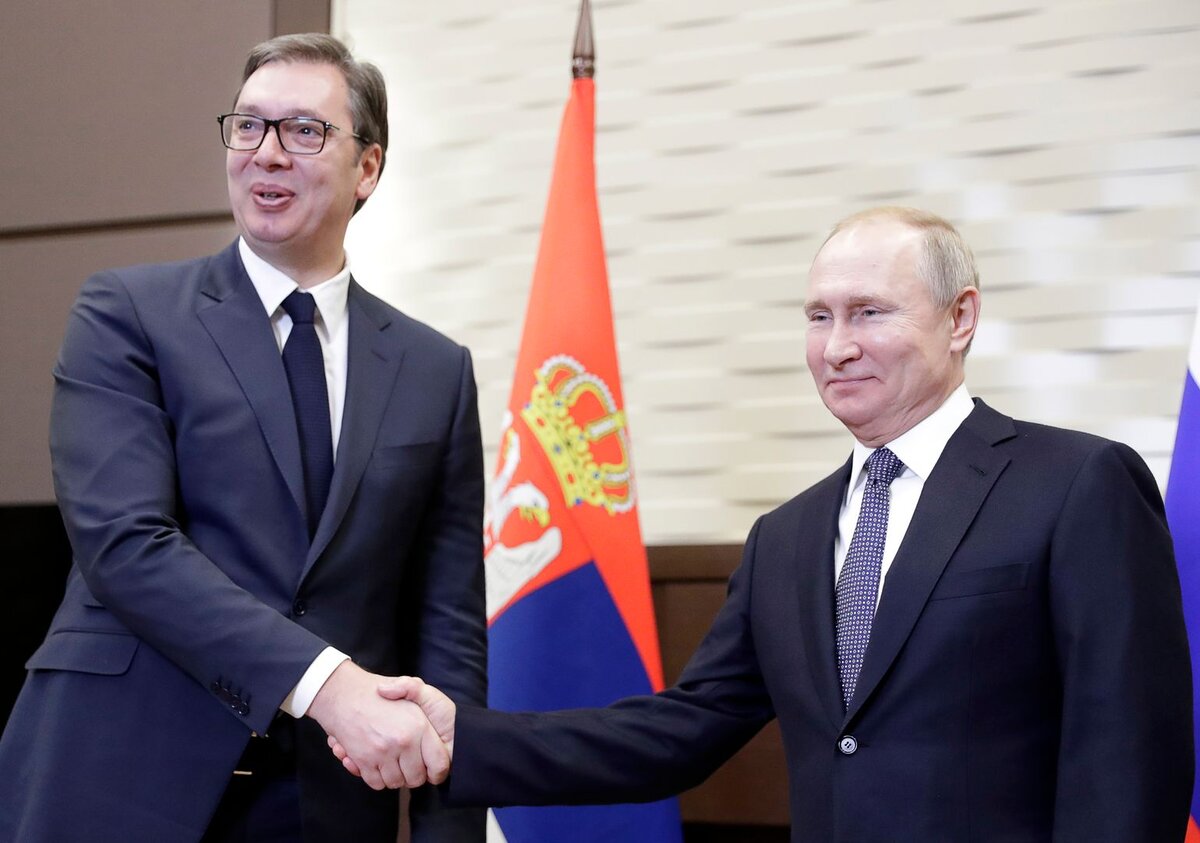    Президент Сербии Александр Вучич и президент РФ Владимир Путин ©Михаил Метцель/ТАСС