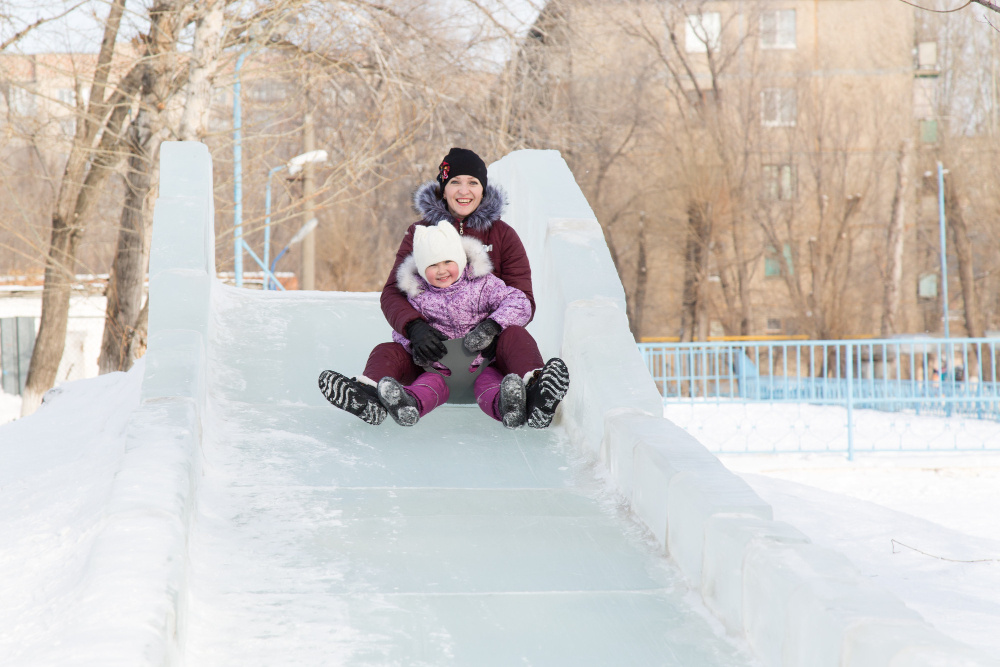 Самодельная снежная горка