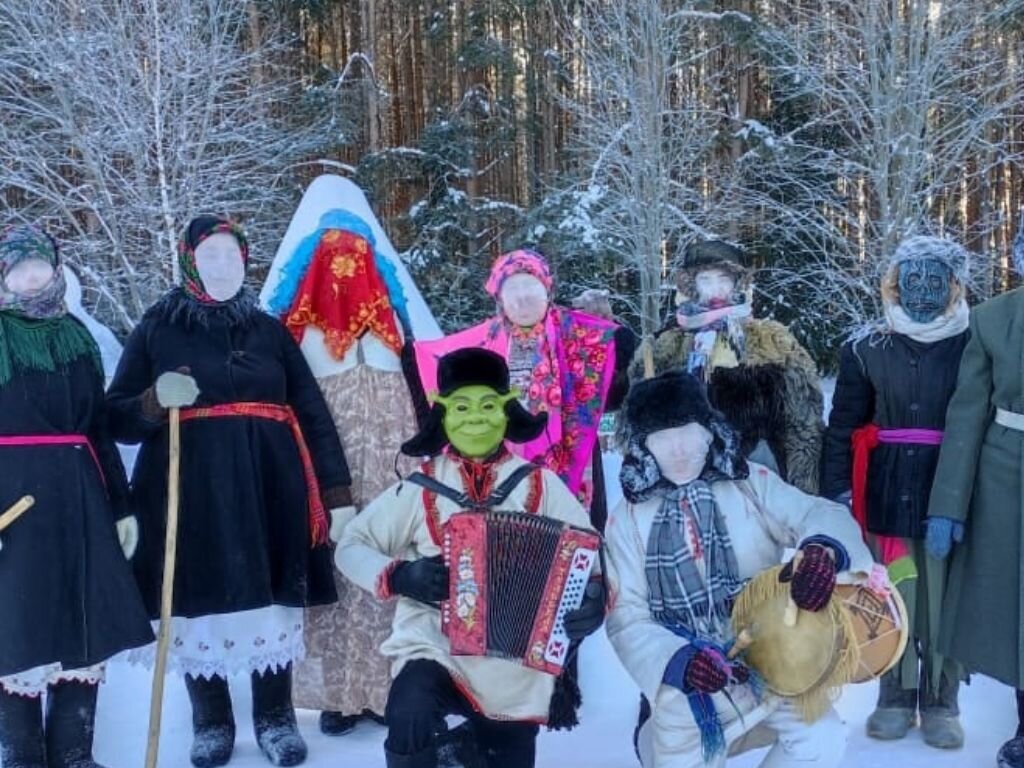 Источник: https://www.gtrkmariel.ru/news/news-list/v-rezidentsii-mariyskogo-deda-moroza-otmetili-obryadovyy-prazdnik-shorykyol/