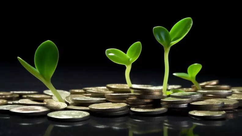     Бюджет Тюмени на 2024 и последующие два года увеличен в целом на 748 млн рублей. Дополнительные средства город получит за счет корректировки сумм межбюджетных трансфертов и пойдут на строительство дорог регионального центра, сообщает пресс-служба гордумы Тюмени.