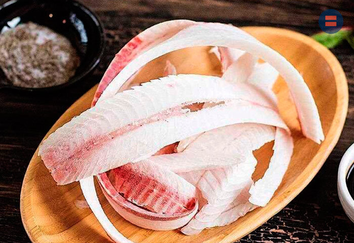 Строганина из рыбы