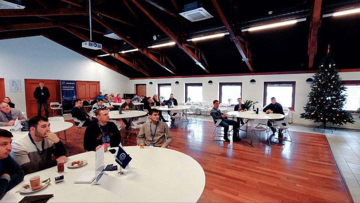 Деловая часть и экскурсия в действующий дата-центр MOS5