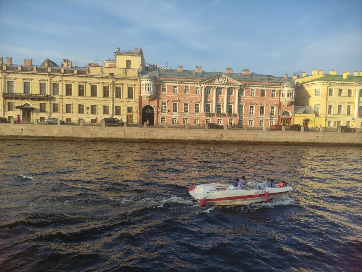 Владимир живет в моем любимом Петербурге