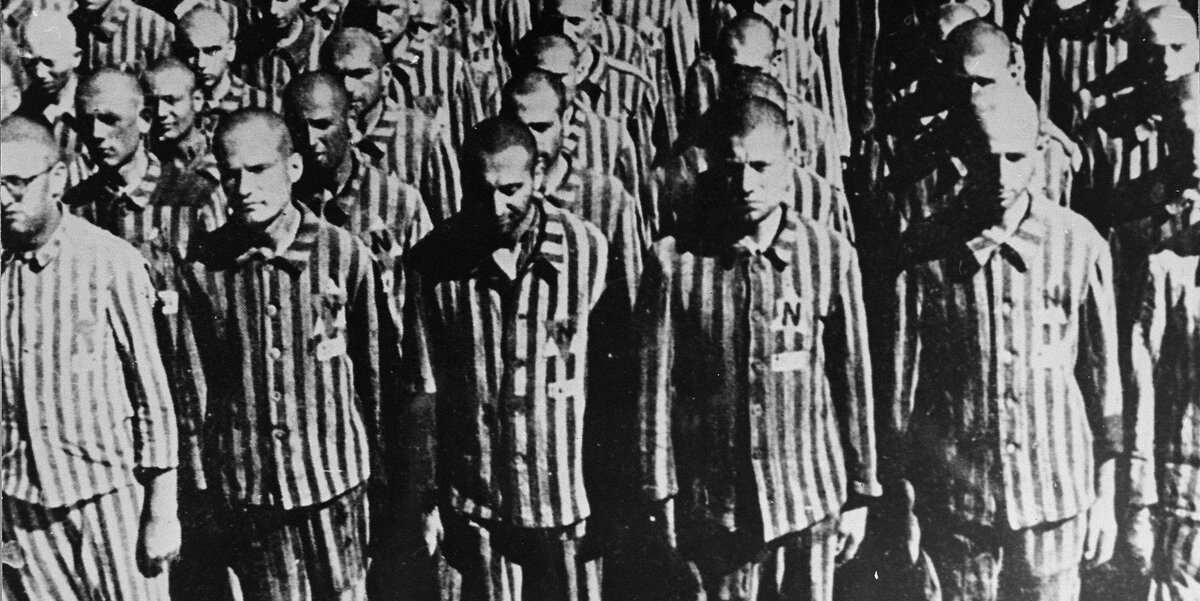 : https://www.ouramericanstories.com/images/covers/2021/3/buchenwald_prisoners_83718.jpeg
