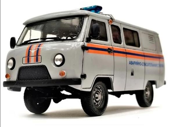 УАЗ 3909 в специальной окраске. Из открытых источников.