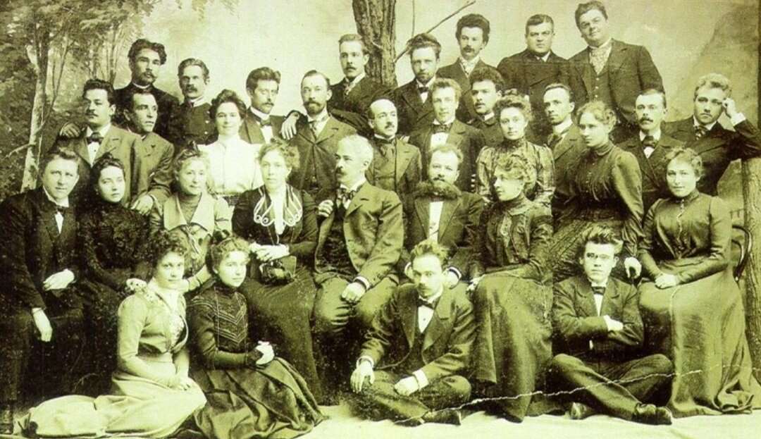 Неизвестный автор. Первая труппа актеров МХТ, 1900 год © Public domain