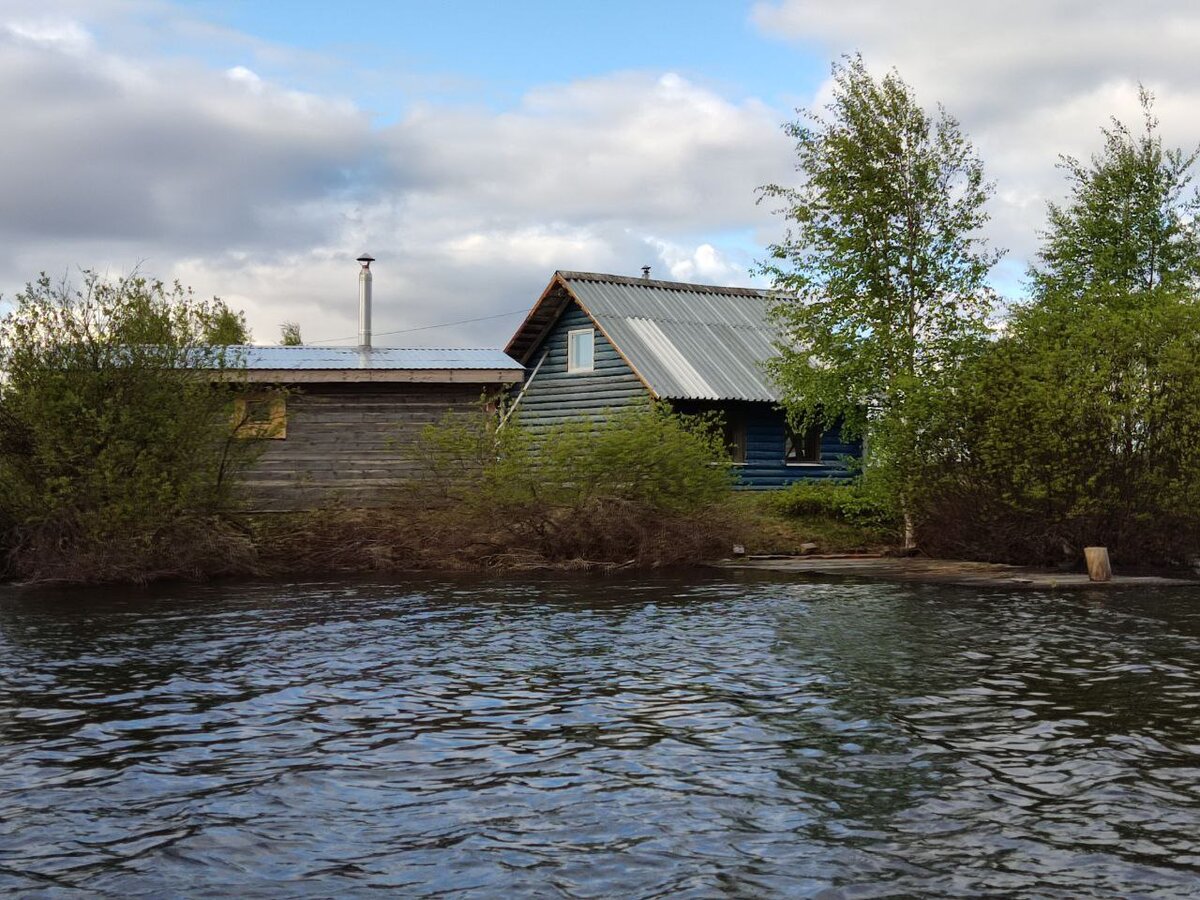 Дом с баней и лодкой на острове в тишине доступен в аренду 
