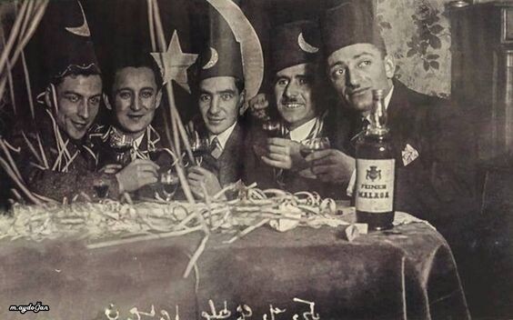 История новогодней Турции в ретро фотографиях