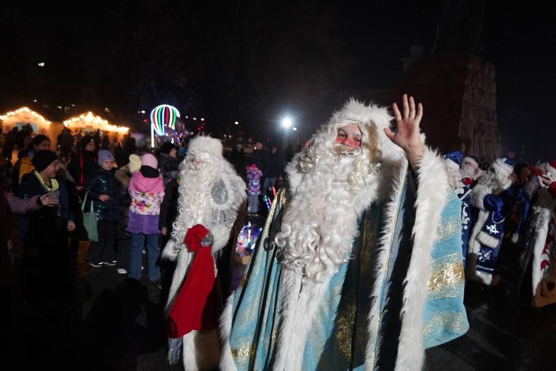    Парад Аяз Ата:NUR.KZ/Владимир Третьяков