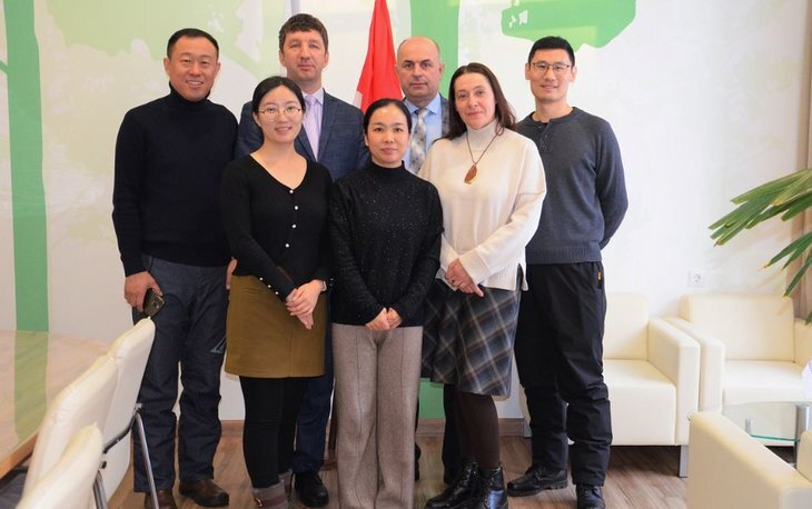    Представители крупнейшей в Китае компании по трансплантации эмбрионов КРС посетили Дальневосточный ГАУ