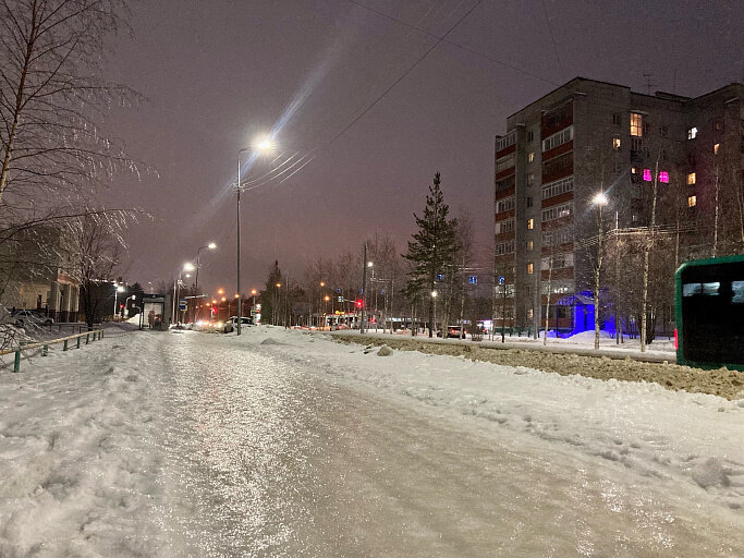    В Сургуте из-за гололеда осложнено движение общественного транспорта