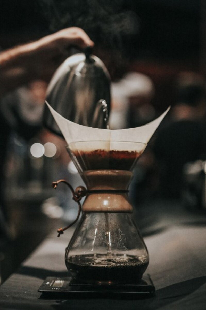    Бортпроводник рассказал, как моют чайники в самолетахФото: unsplash.com/@nixcreative