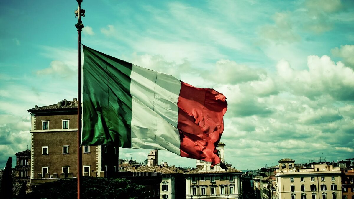 CC BY 2.0 / Dave Kellam / Italian Flag