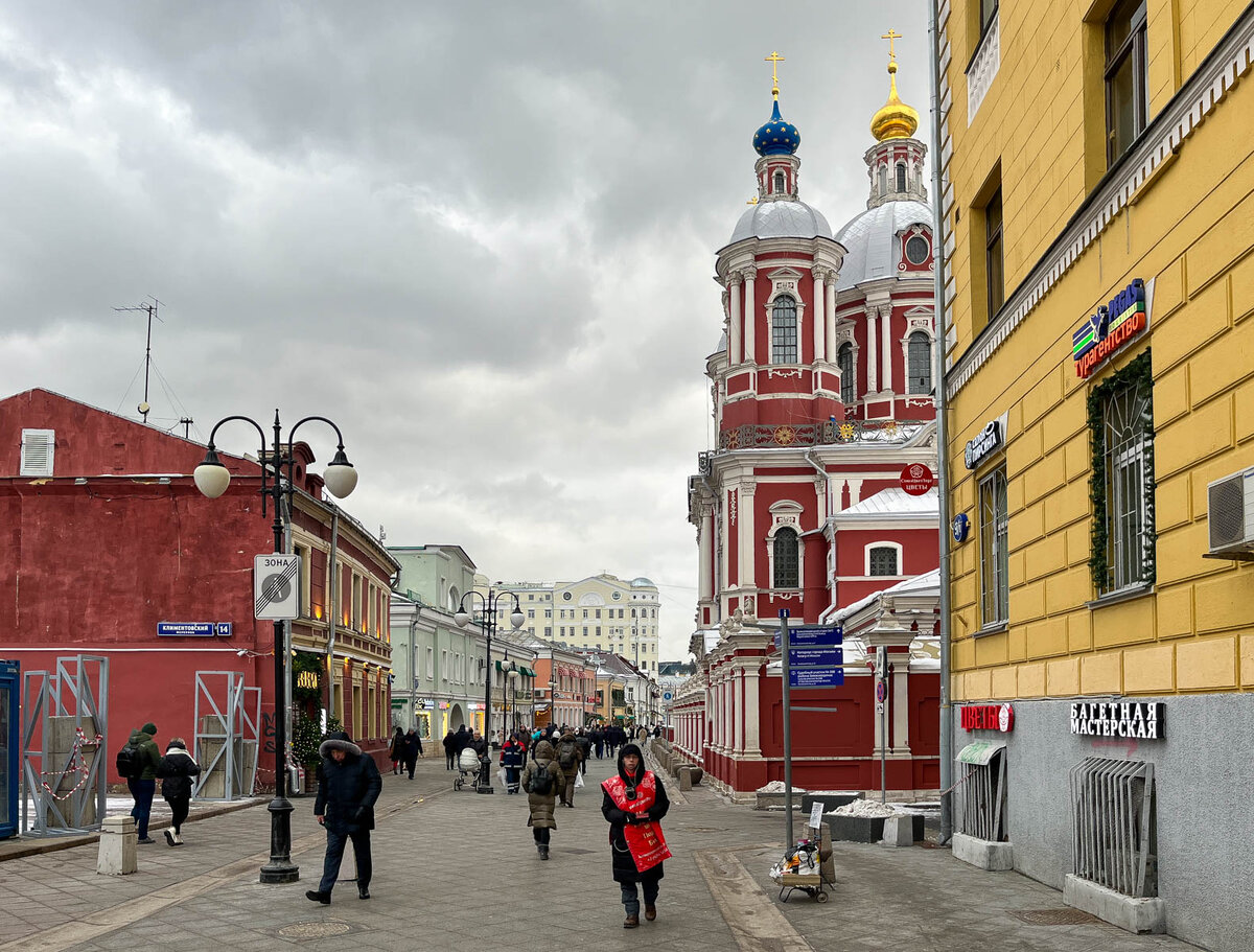 Как убирают снег в центре Москвы на самом деле. Съездил и поразился.  Показываю | Самый главный путешественник | Дзен