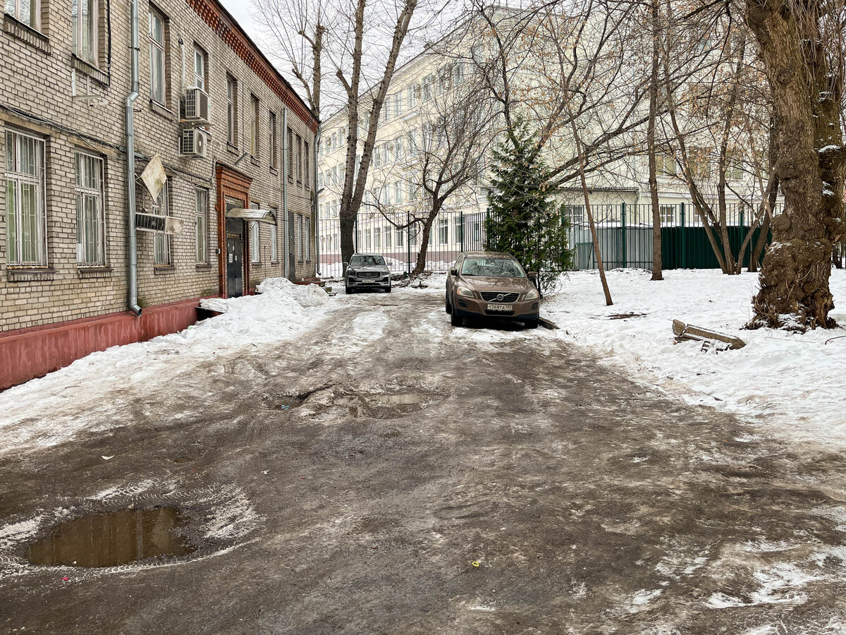 Как убирают снег в центре Москвы на самом деле. Съездил и поразился.  Показываю | Самый главный путешественник | Дзен