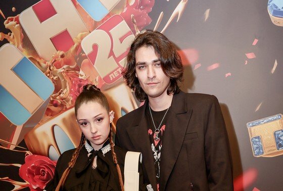    Участник шоу «Битва экстрасенсов» Олег Шепс на красной дорожке в честь 25-летия телеканала ТНТ