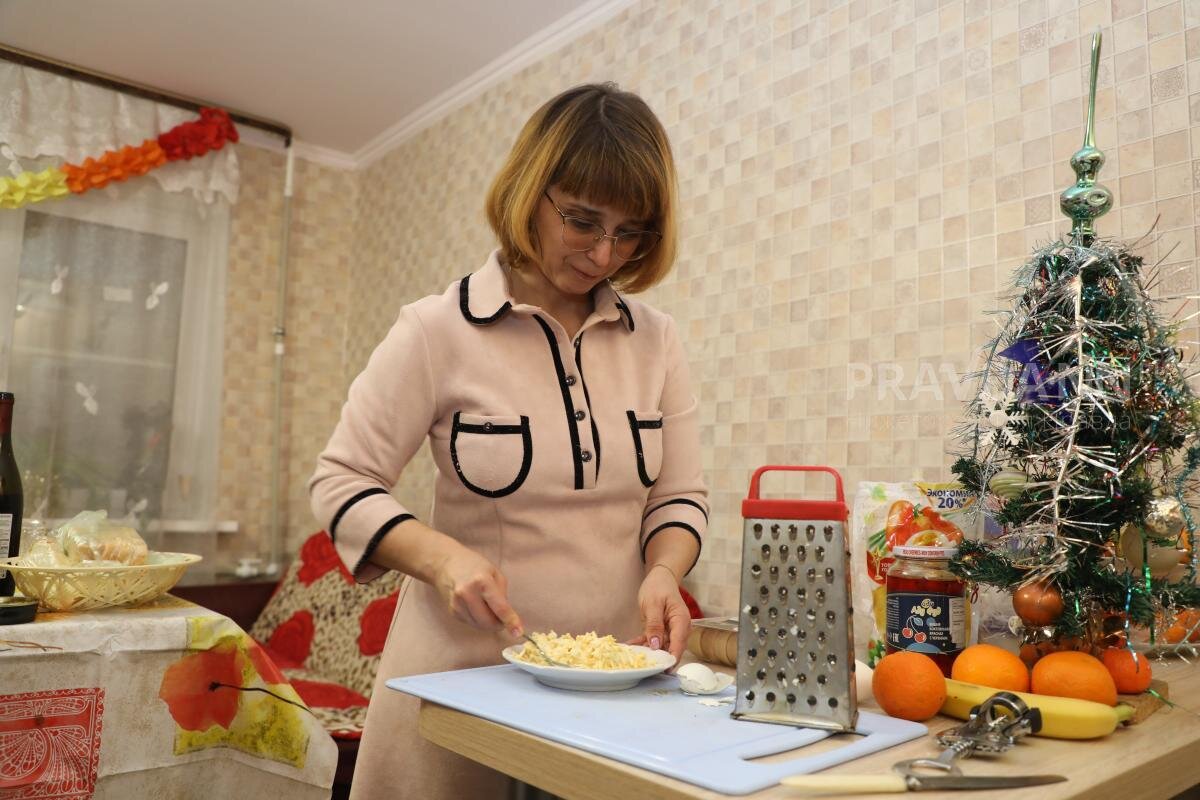   У каждой хозяйки есть свой вариант новогоднего салата