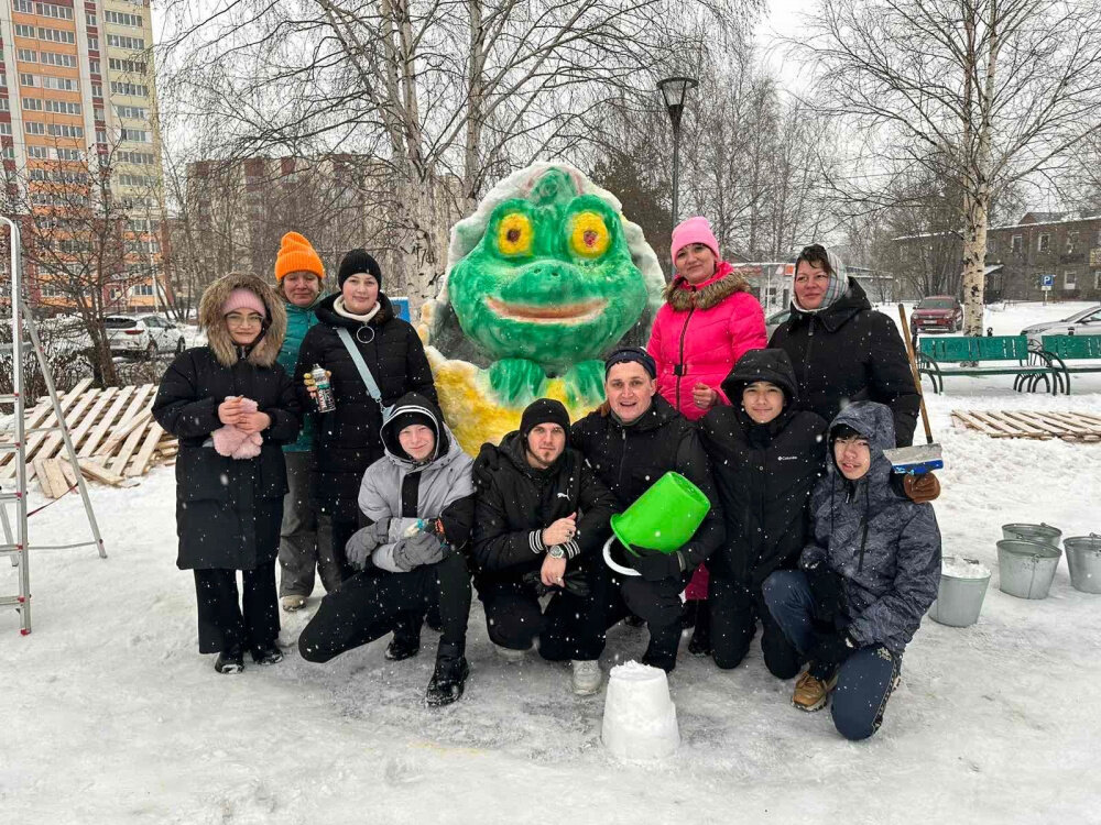    В Сургутском районе прошел творческий фестиваль снежных фигур