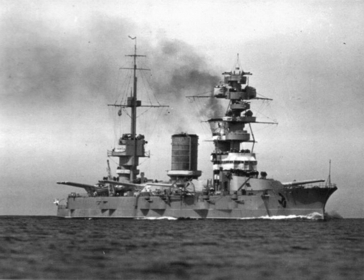 Линкор "Марат"